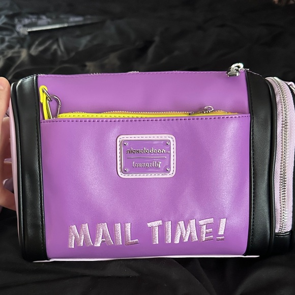 NWOT Loungefly Blues Clues Mailbox Figural Crossbody Bag with Coin Purse - Picture 2 of 11